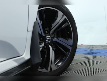 Used Honda Civic 2019 for sale - 78088438: Photo