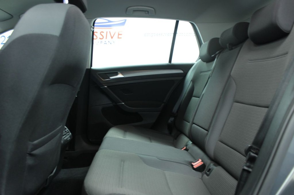 Used Volkswagen Golf 2018 for sale - 77372861: Photo 10