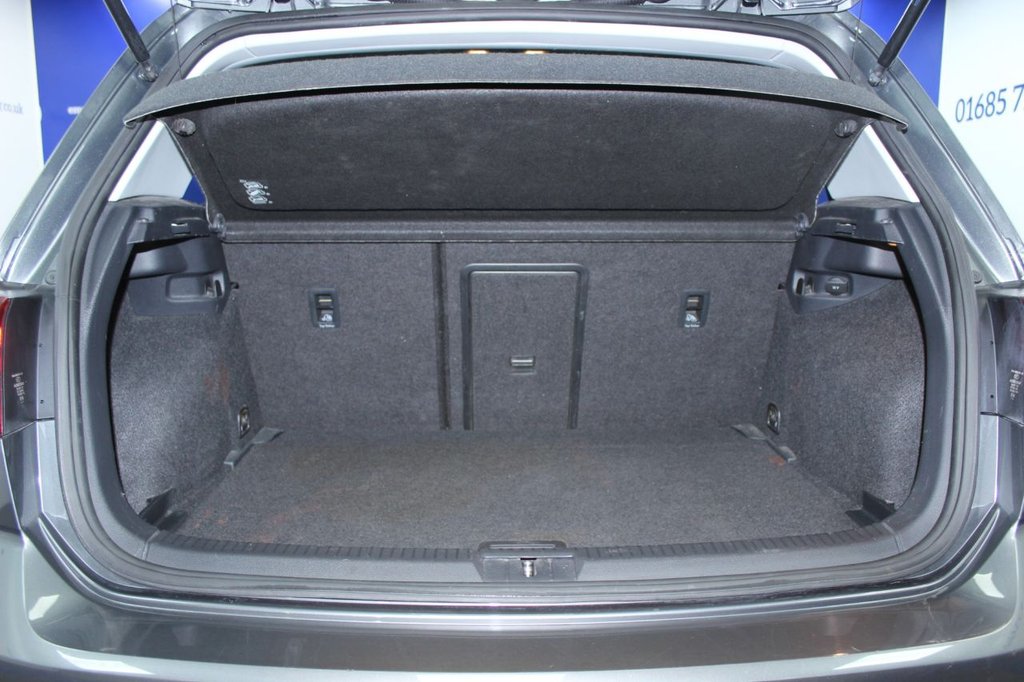 Used Volkswagen Golf 2018 for sale - 77372861: Photo 11