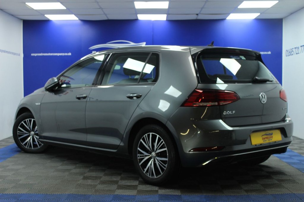 Used Volkswagen Golf 2018 for sale - 77372861: Photo 5