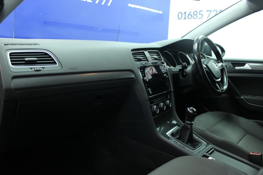 Used Volkswagen Golf 2018 for sale - 77372861: Photo 9