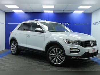 Used Volkswagen T-Roc 2018 for sale - 77218635: Photo