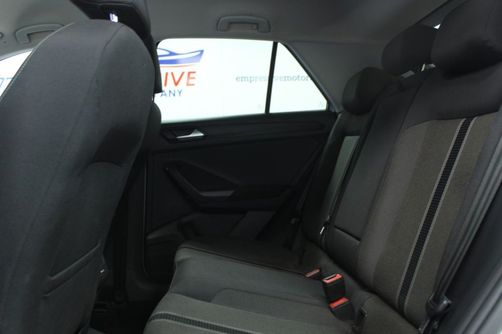 Used Volkswagen T-Roc 2018 for sale - 77218635: Photo 8