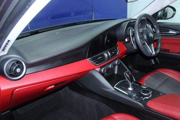 Used Alfa Romeo Giulia 2019 for sale - 75451101: Photo 5