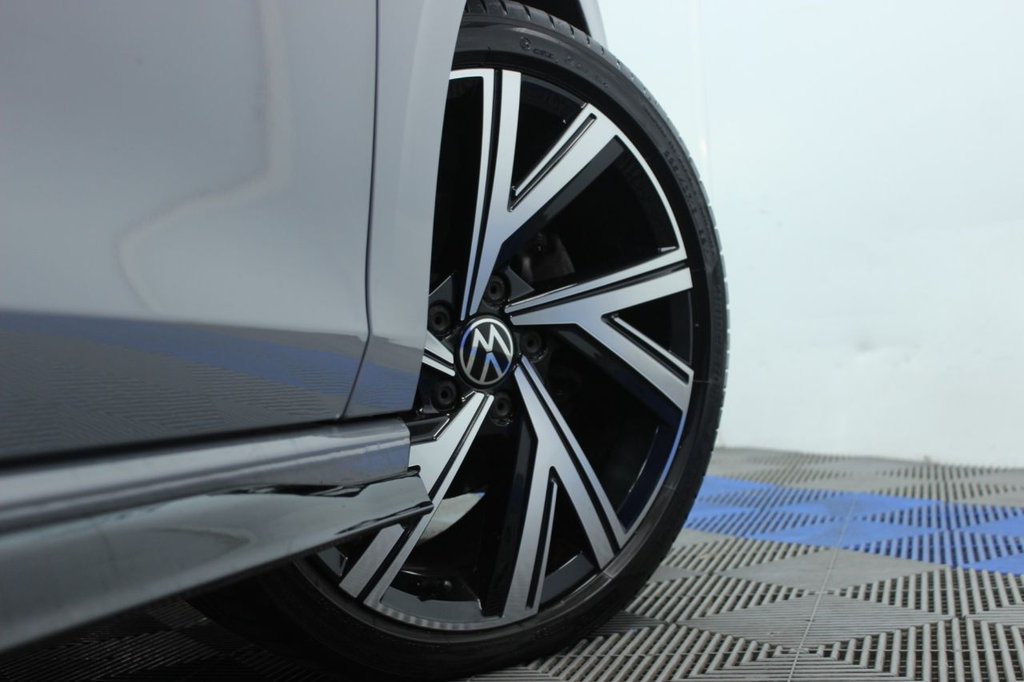 Used Volkswagen Golf 2021 for sale - 76372527: Photo 3