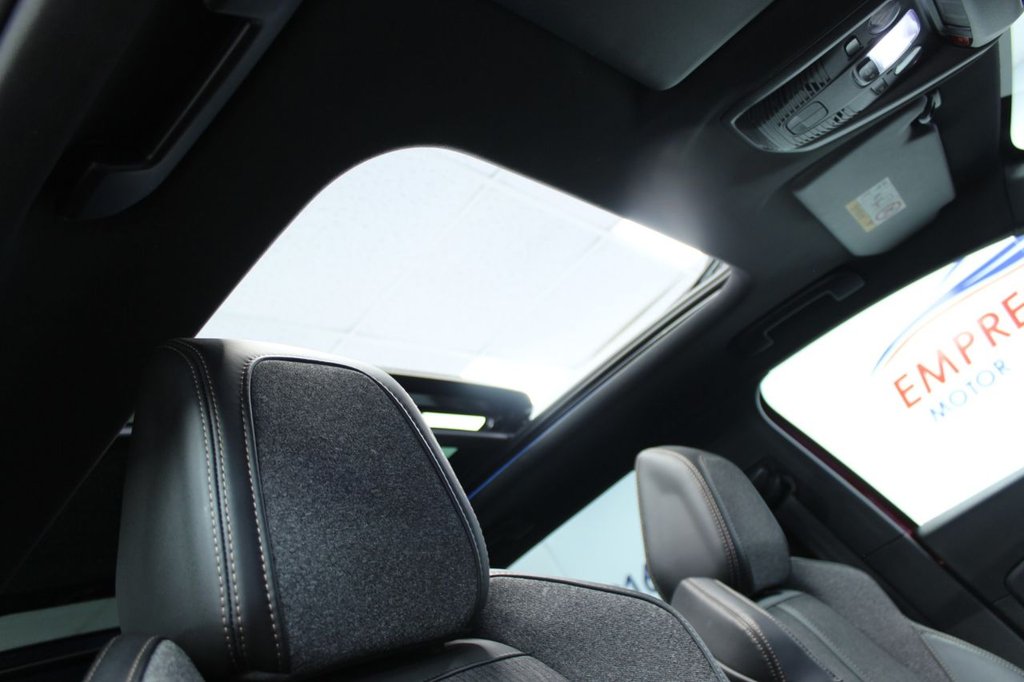 Used Peugeot 3008 2017 for sale - 76632018: Photo 6