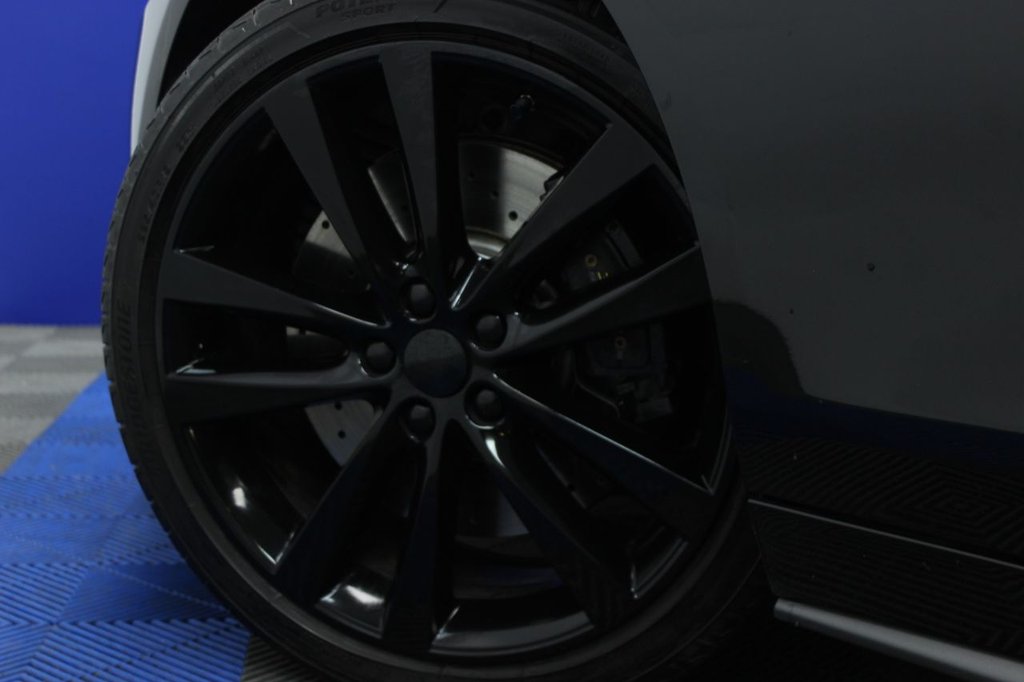 Used Jaguar XE 2019 for sale - 77627343: Photo 5