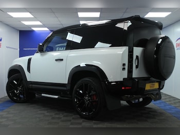Used Land Rover Defender 2024 for sale - 76154515: Photo 4