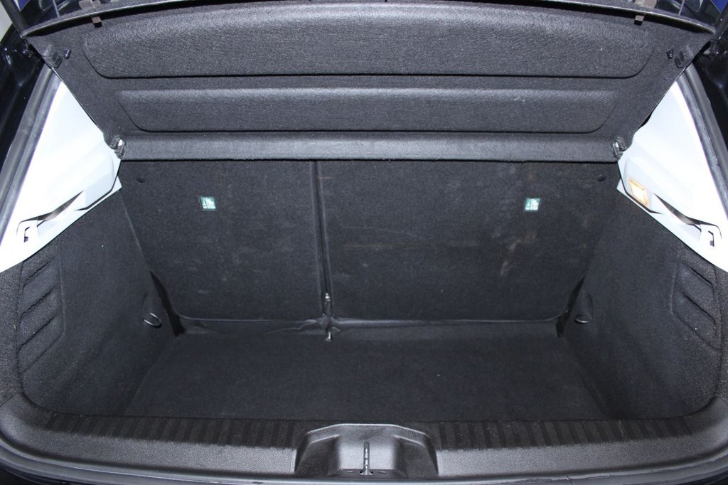 Used Renault Clio 2020 for sale - 76731157: Photo 2