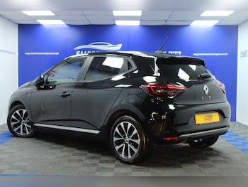Used Renault Clio 2020 for sale - 76731157: Photo
