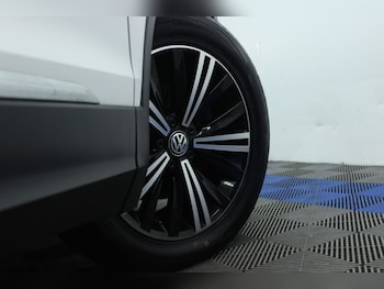 Used Volkswagen Tiguan 2018 for sale - 77145709: Photo