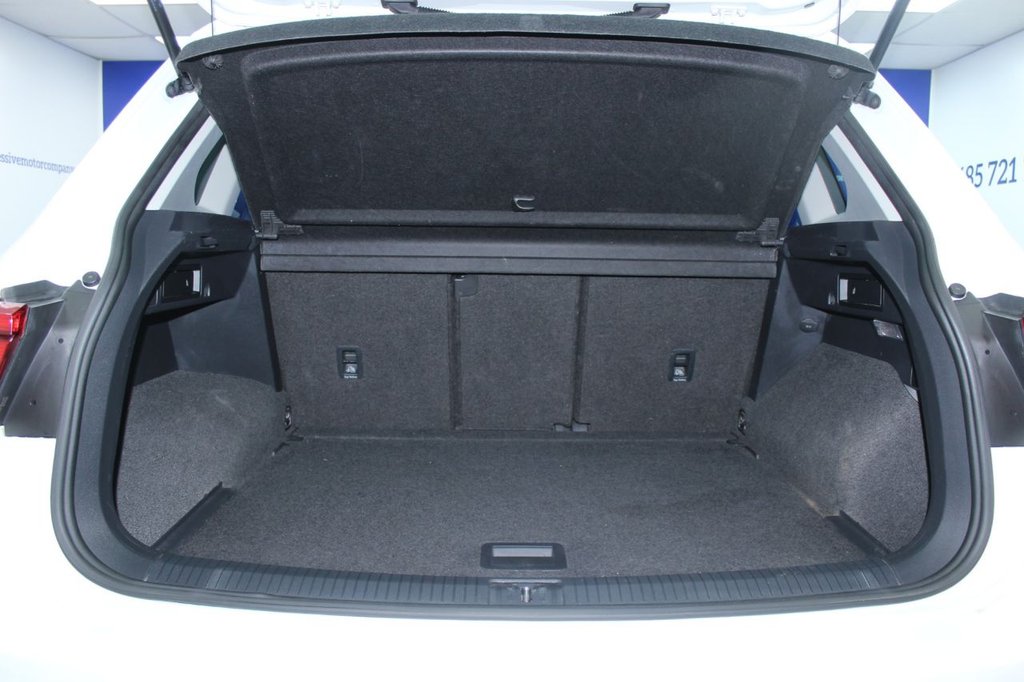 Used Volkswagen Tiguan 2018 for sale - 77145709: Photo 9