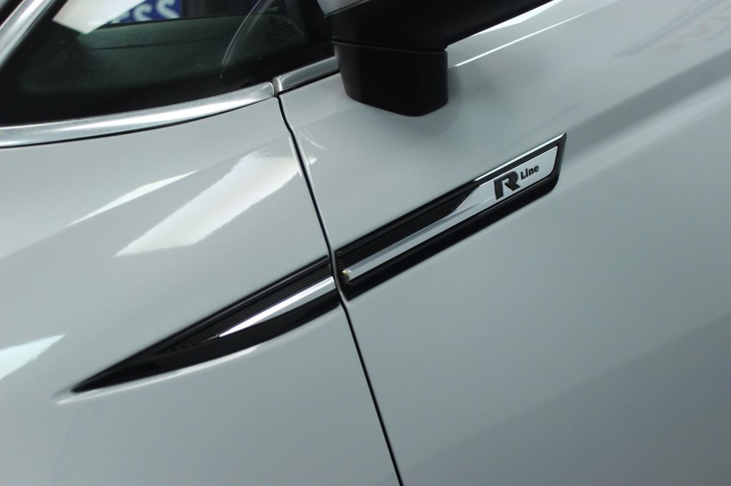 Used Volkswagen Touran 2018 for sale - 77157789: Photo 3