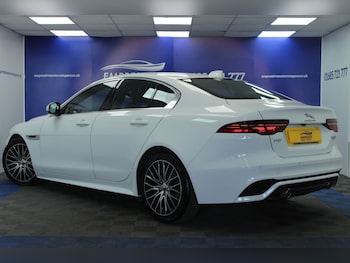Used Jaguar XE 2019 for sale - 79022389: Photo
