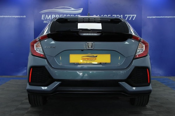 Used Honda Civic 2018 for sale - 75142658: Photo 10