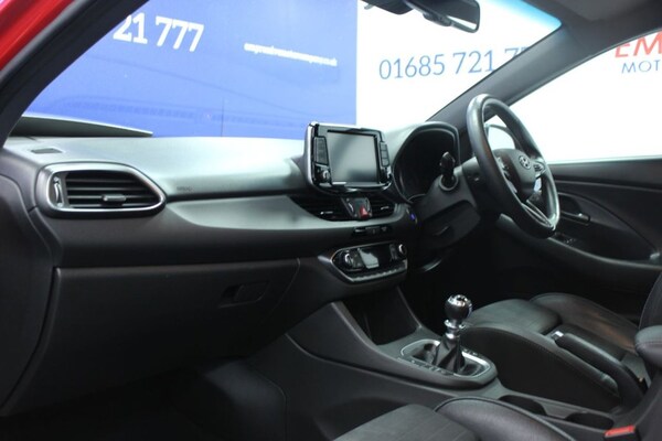 Used Hyundai i30 2018 for sale - 74512086: Photo 9