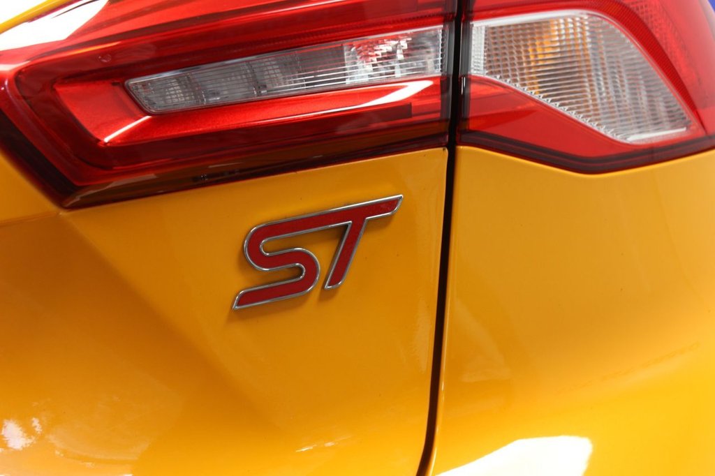 Used Ford Focus 2019 for sale - 77959790: Photo 2