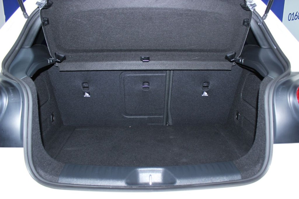 Used Mercedes-Benz A-Class 2018 for sale - 76731156: Photo 8