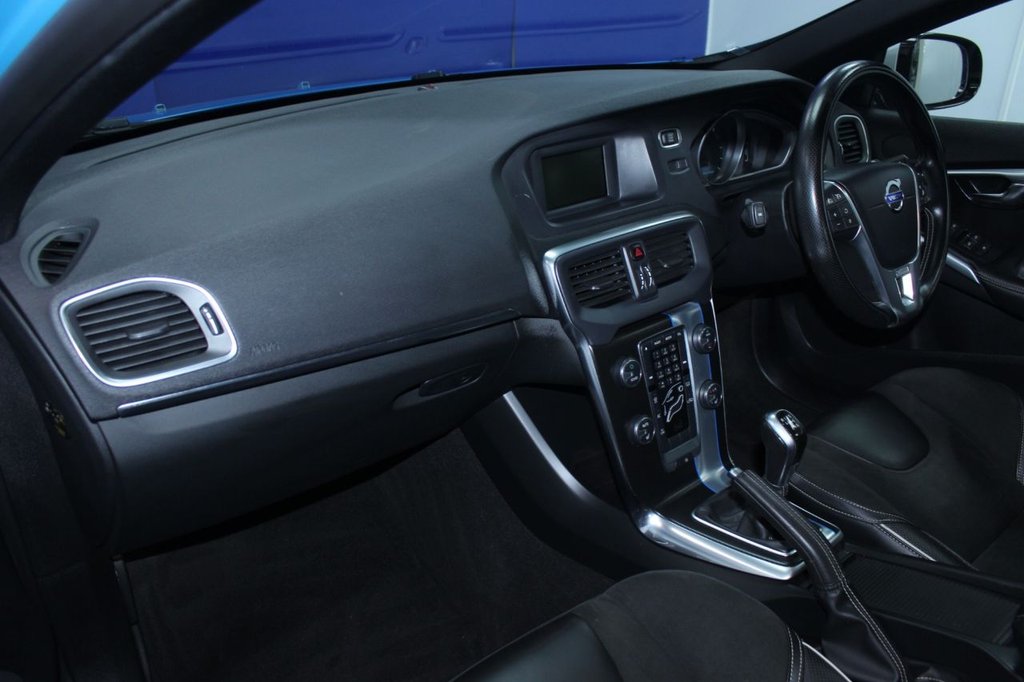 Used Volvo V40 2015 for sale - 77719716: Photo 6