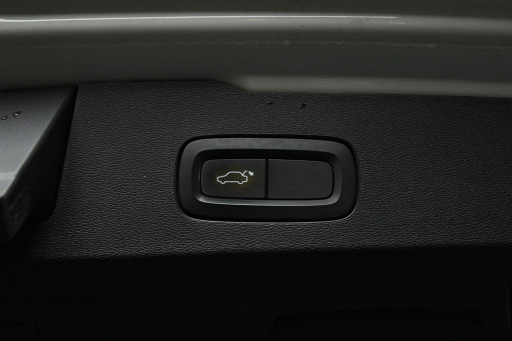 Used Volvo V60 2019 for sale - 77739693: Photo 8