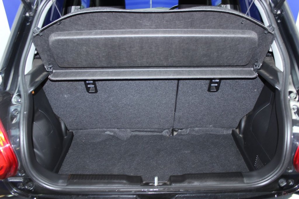 Used Suzuki Swift 2019 for sale - 76927536: Photo 8