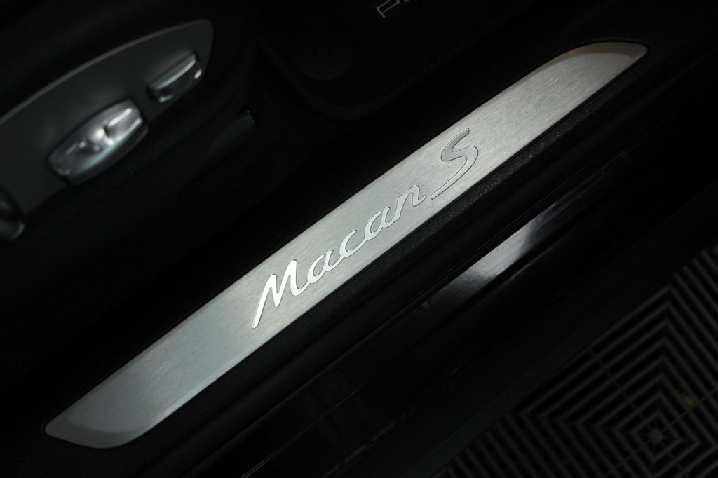 Used Porsche Macan 2019 for sale - 76350519: Photo 7