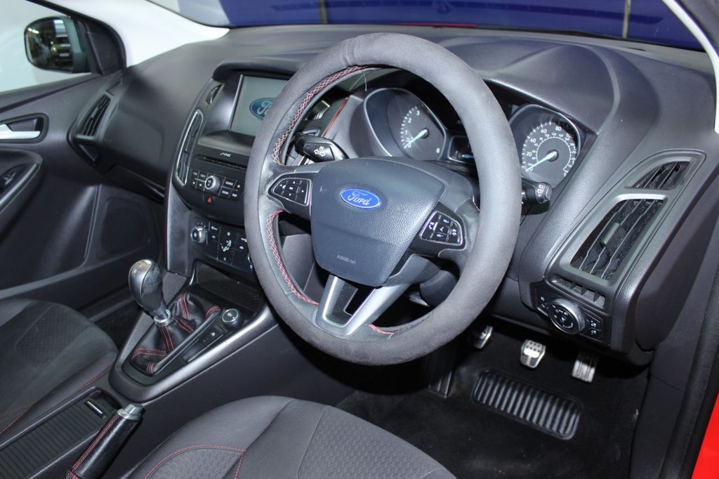 Used Ford Focus 2016 for sale - 76168490: Photo 7