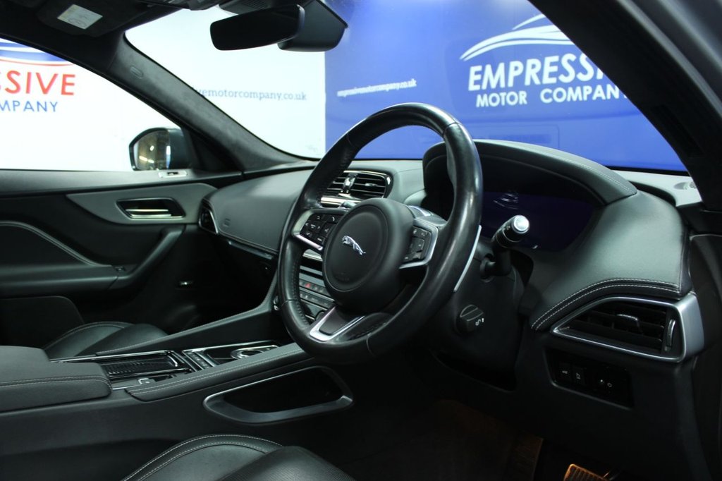 Used Jaguar F-Pace 2020 for sale - 77627375: Photo 6