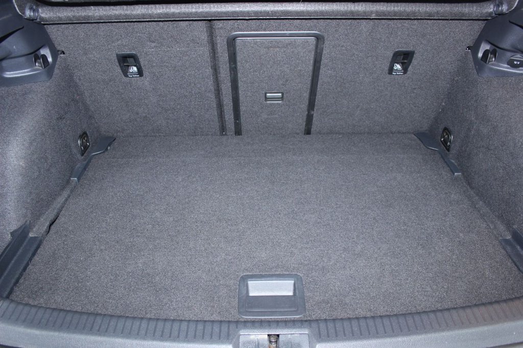 Used Volkswagen Golf 2016 for sale - 77693262: Photo 9