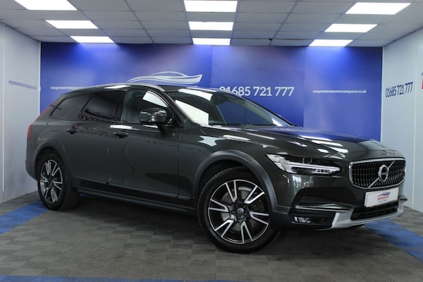 Used Volvo V90 Cross Country 2017 for sale - 75451108: Photo 2