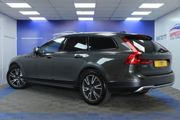 Used Volvo V90 Cross Country 2017 for sale - 75451108: Photo 4