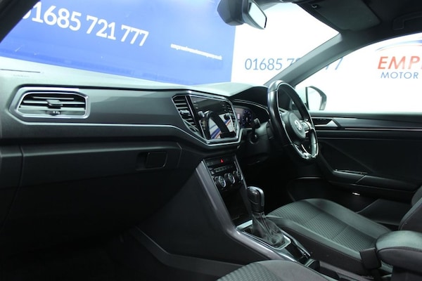 Used Volkswagen T-Roc 2019 for sale - 75352848: Photo 8