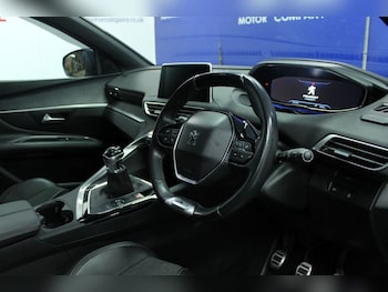 Used Peugeot 3008 2018 for sale - 77771064: Photo