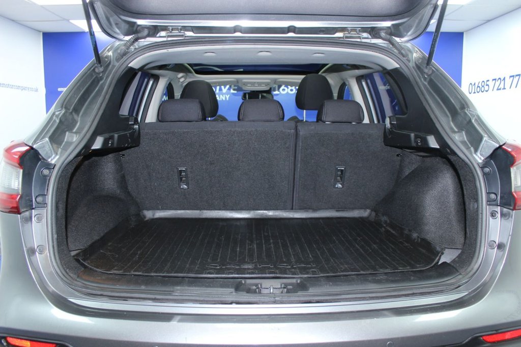 Used Nissan Qashqai 2018 for sale - 77360181: Photo 8