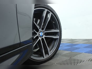 Used BMW 3 Series 2018 for sale - 77287575: Photo