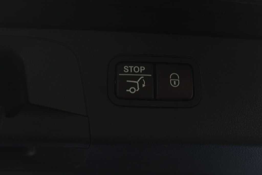 Used Mercedes-Benz GLC 2018 for sale - 77145649: Photo 10