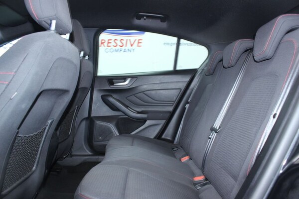 Used Ford Focus 2018 for sale - 74189466: Photo 5