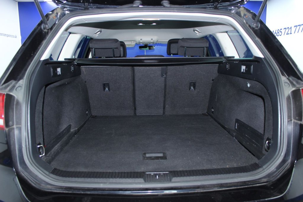 Used Volkswagen Passat 2018 for sale - 76610318: Photo 8