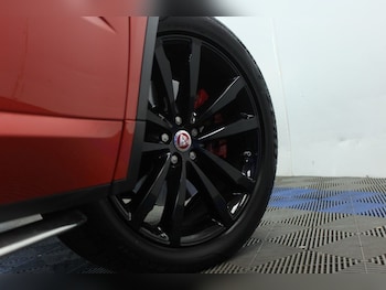Used Jaguar E-Pace 2019 for sale - 79384779: Photo