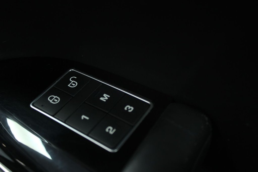 Used Land Rover Range Rover Sport 2018 for sale - 77884968: Photo 12