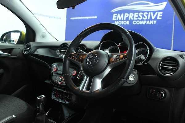Used Vauxhall ADAM 2015 for sale - 76297159: Photo 5