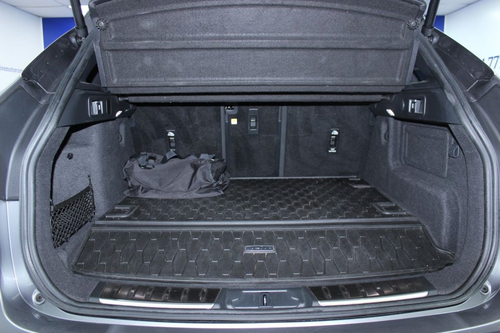 Used Jaguar F-Pace 2023 for sale - 76784039: Photo 11