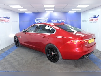 Used Jaguar XF 2019 for sale - 75565149: Photo