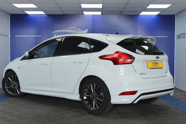 Used Ford Focus 2017 for sale - 75630351: Photo 3