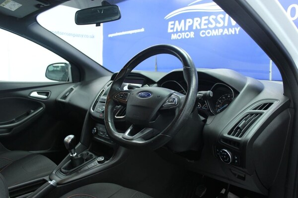 Used Ford Focus 2017 for sale - 75630351: Photo 5