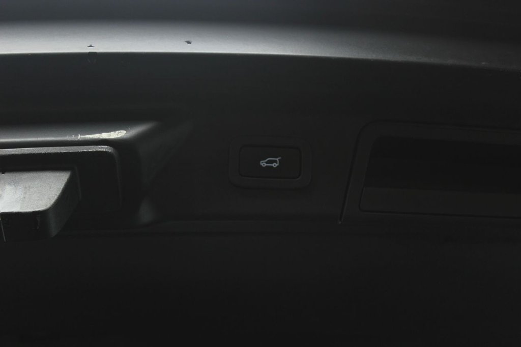 Used Land Rover Range Rover Velar 2018 for sale - 77010162: Photo 11