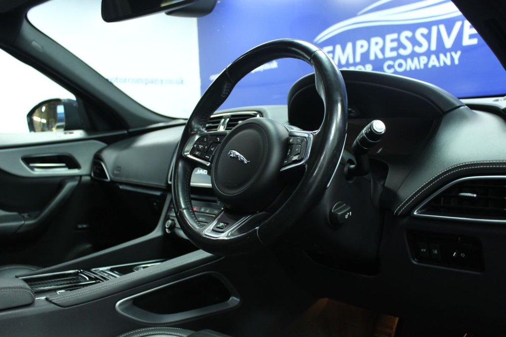 Used Jaguar F-Pace 2019 for sale - 77911057: Photo 5
