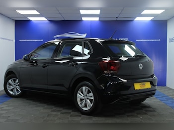 Used Volkswagen Polo 2018 for sale - 75929678: Photo