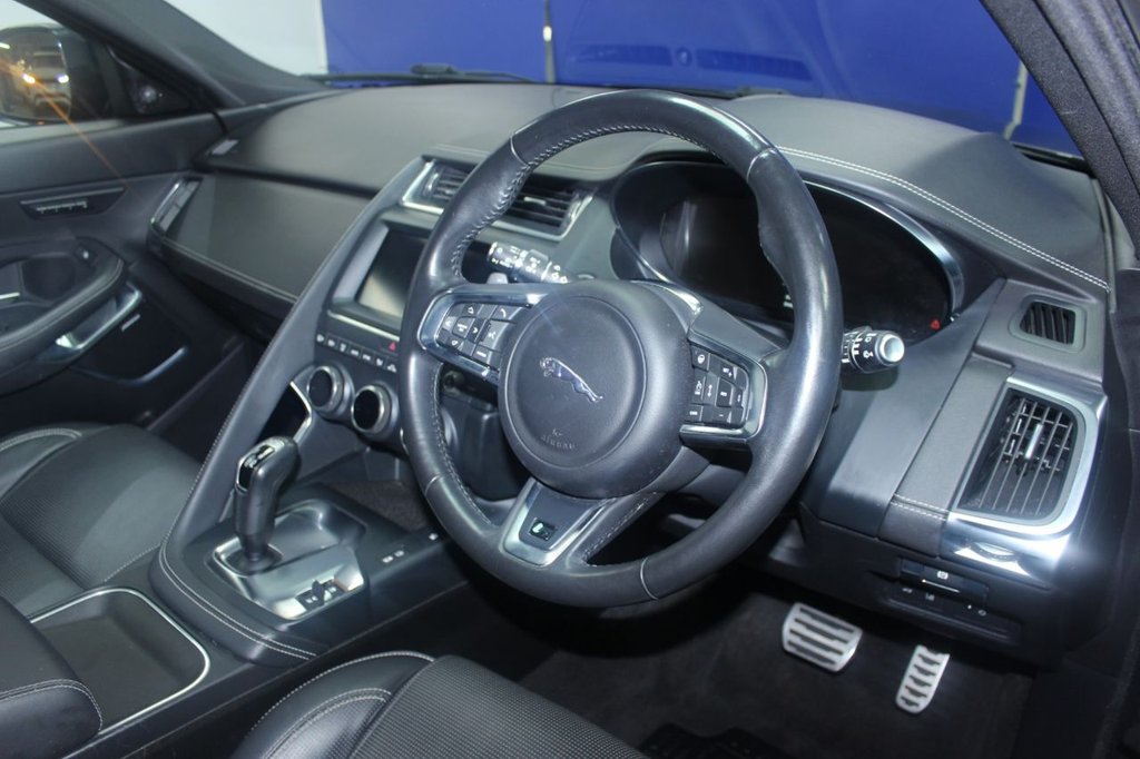 Used Jaguar E-Pace 2018 for sale - 76474623: Photo 6