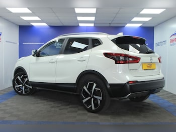 Used Nissan Qashqai 2017 for sale - 76665719: Photo